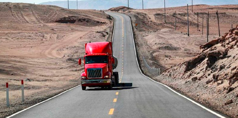 Transporte terrestre internacional solo ingresará al Perú si utilizan combustibles que cumplan con estándares de calidad